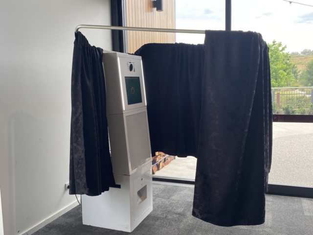 Photo Station - Black 4 Photo Station - Black